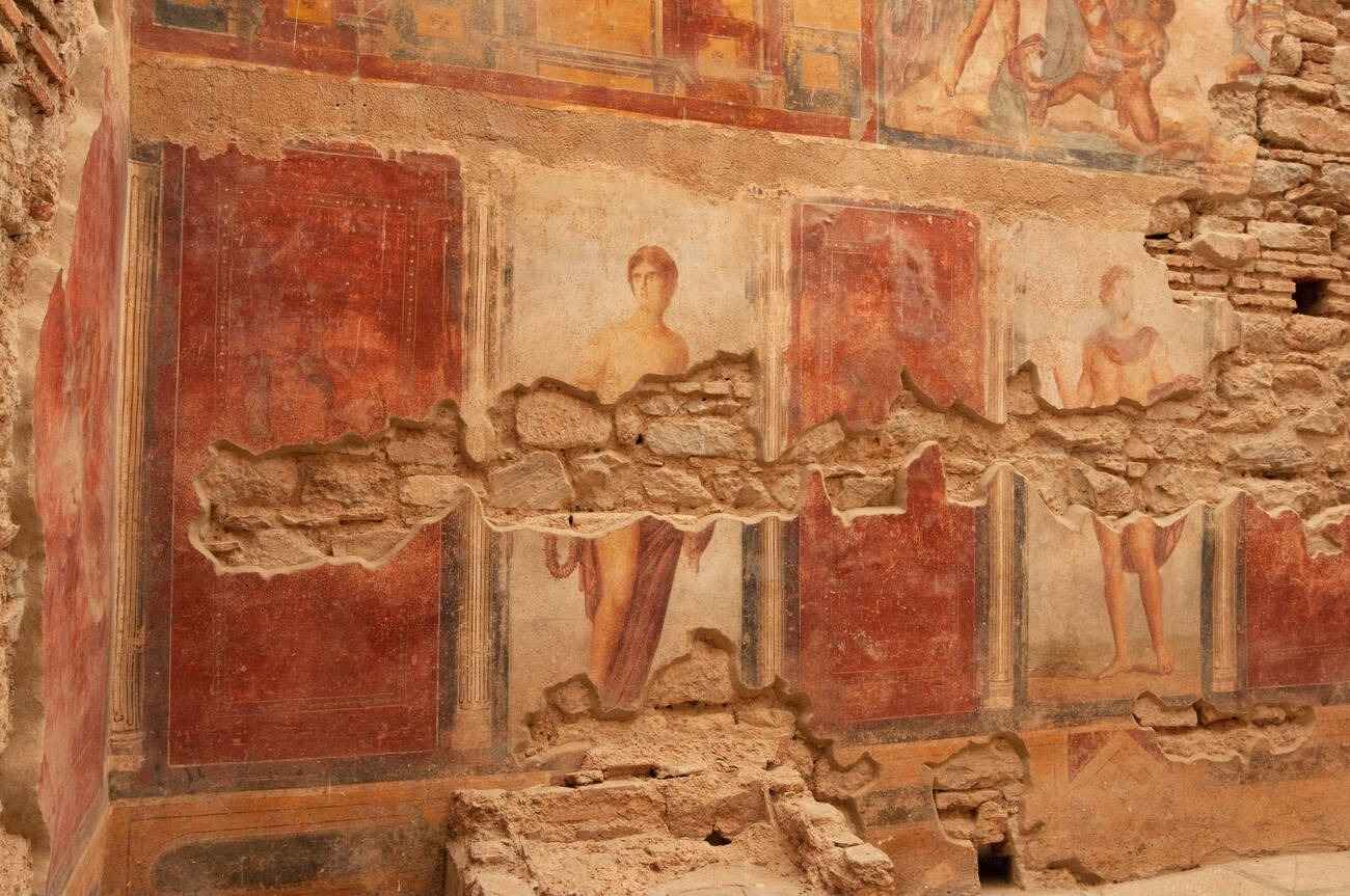 Terrace Houses Graffities