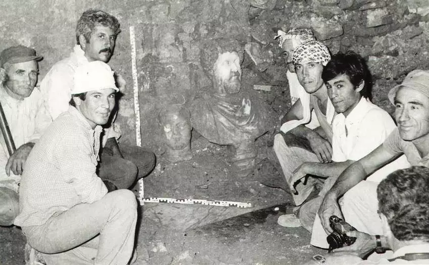 Discovery Moment of the Bust of Emperor Marcus Auralius in Ephesus